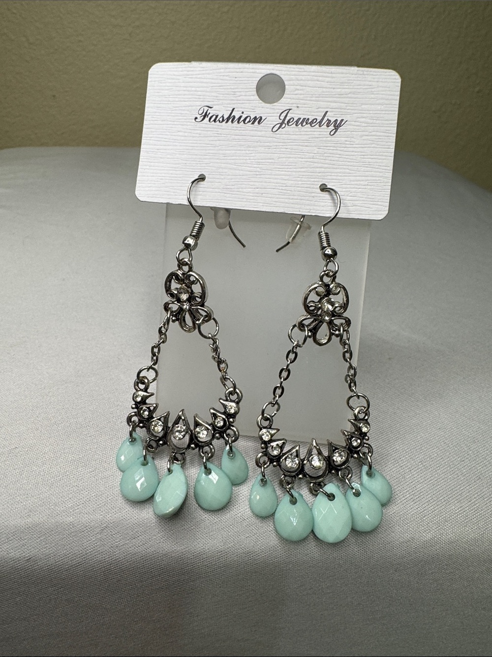 Fashion Jewelry Silver Chandelier Earrings with Mint Green Drops